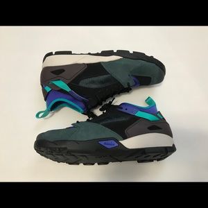 NEW size 11 ACG Nike Air Revaderchi AR0479-003